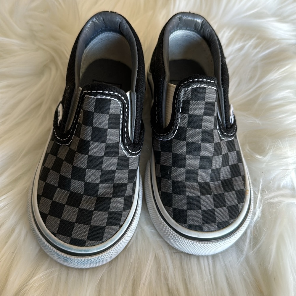 Vans sneakers color gray /black